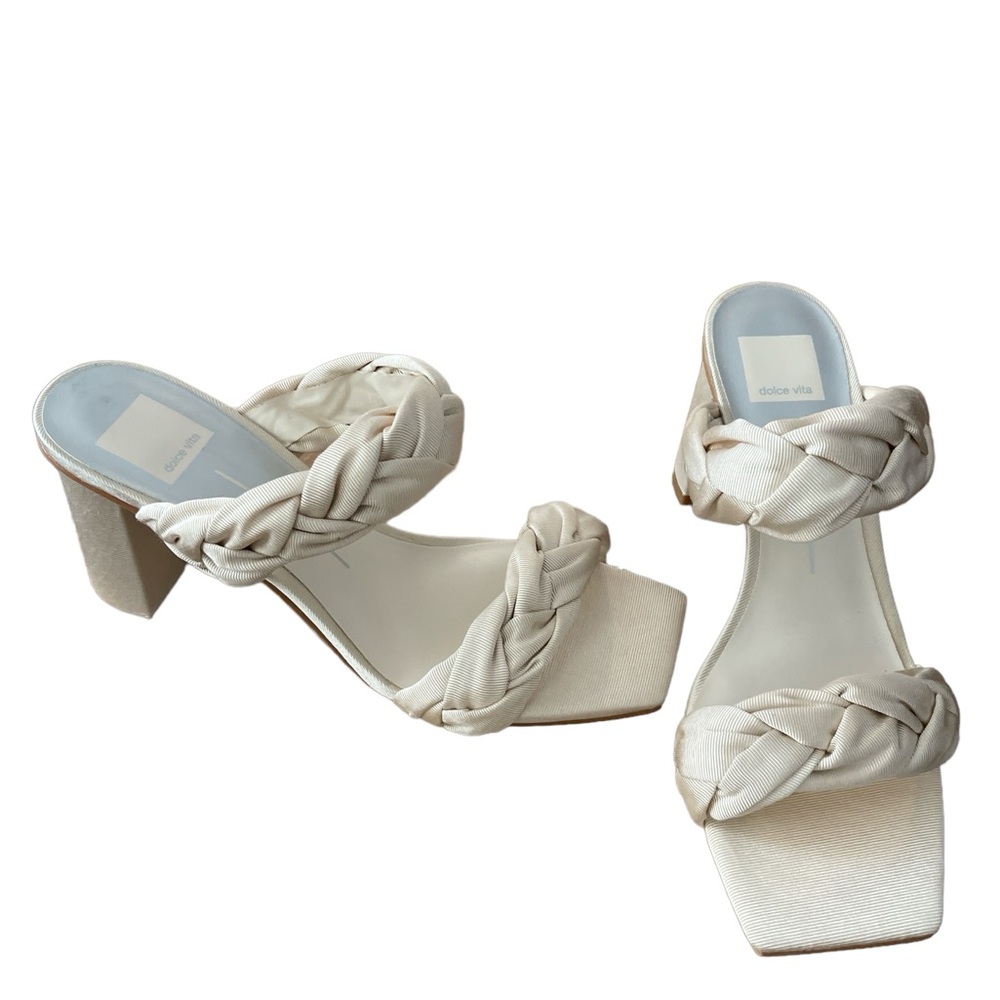 Dolce Vita Women’s Pheby-103 Sandals Slip On Heels Size 9 in Beige Silk NIB